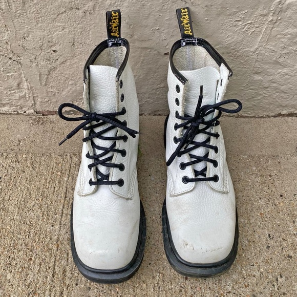 Vintage White Doc Martens Lace Up Boots - Picture 3 of 4